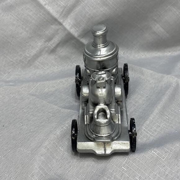 Banthrico Vintage Steam Engine Coin Bank - Picture 4 of 5